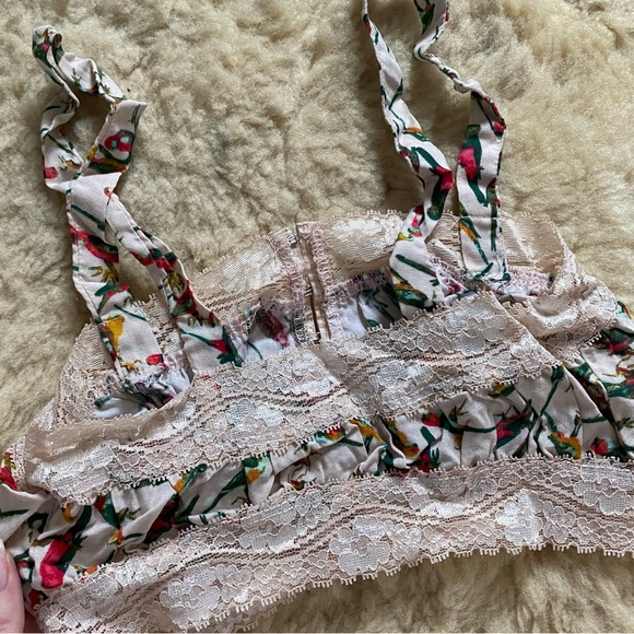 Urban Outfitters Parrot Bird Print Bra Bralette Top - Picture 4 of 5